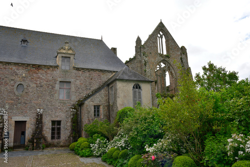 L'abbaye de Beauport en Bretagne - France