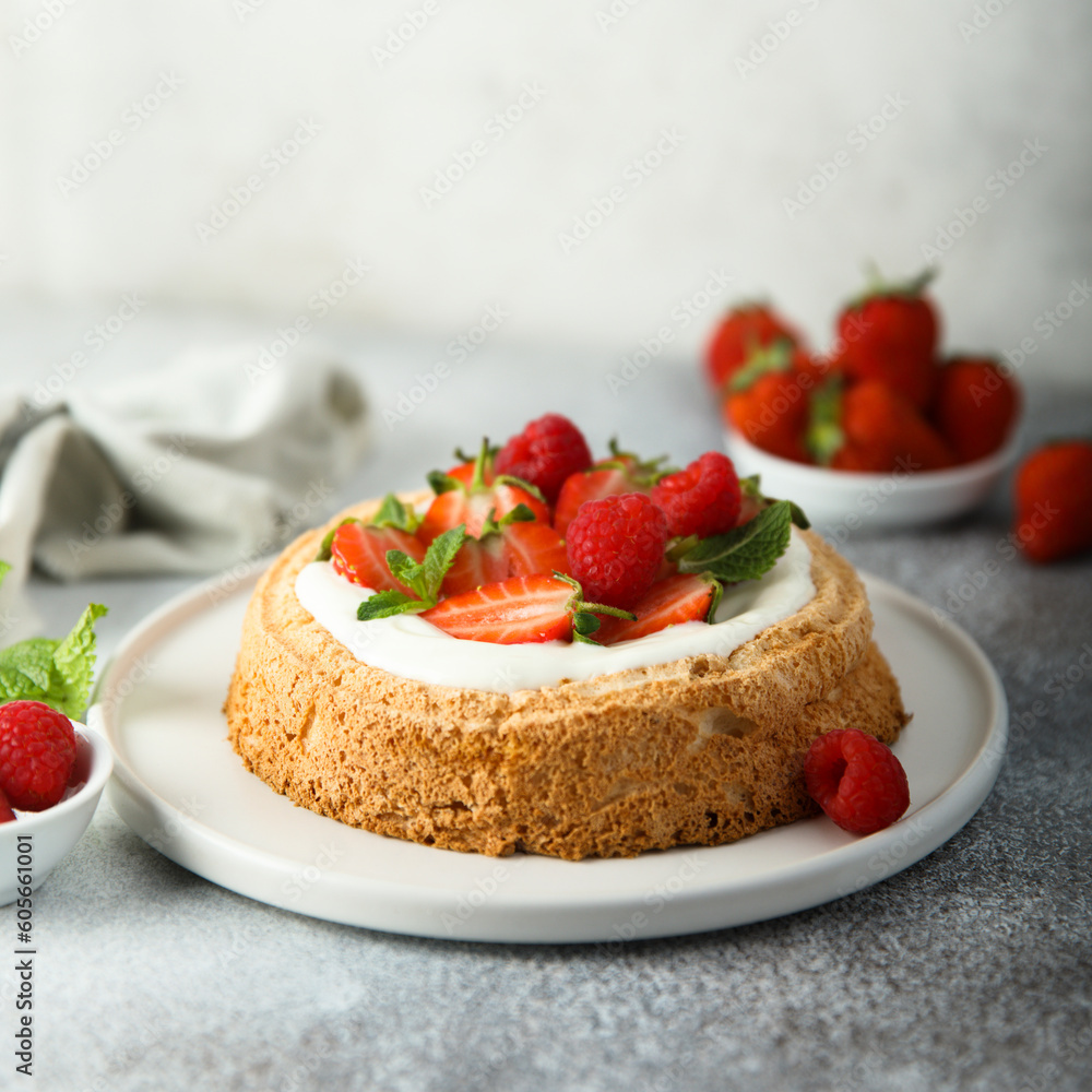 Homemade berry cake with vanilla cream Homemade berry cake with vanilla cream