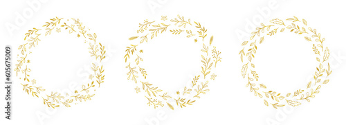 Gold floral circle frame set. Vector golden floral leaf wreath border. Wedding round frame design. Hand drawn rustic flourish elegant circle border. Vector illustration.