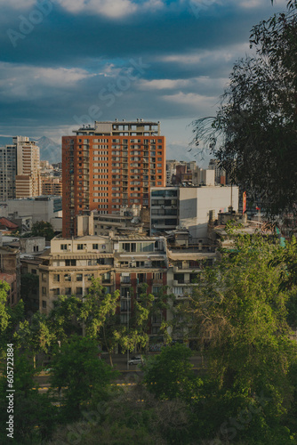 Vista a los edificios desde el cerro, Santiago de Chile 