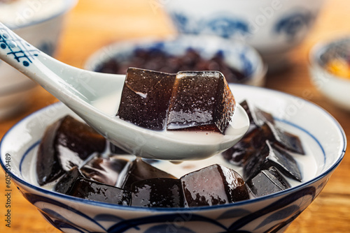 grass Jelly Iced Milk Tea,