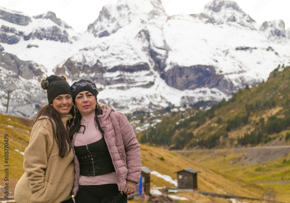 Naklejka premium Older woman and her granddaughter in the n