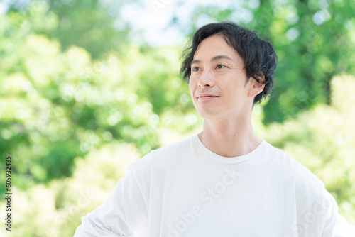 笑顔のミドル男性