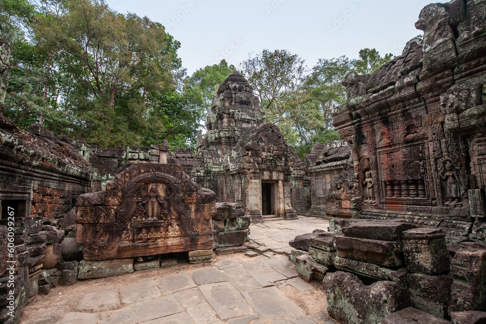 Banteay Samre temple, is a temple at Angkor where is showcases the unity of Hinduism and Buddhism located on Siem Reap, Cambodia Banteay Samre temple, is a temple at Angkor where is showcases the unity of Hinduism and Buddhism located on Siem Reap, Cambodia