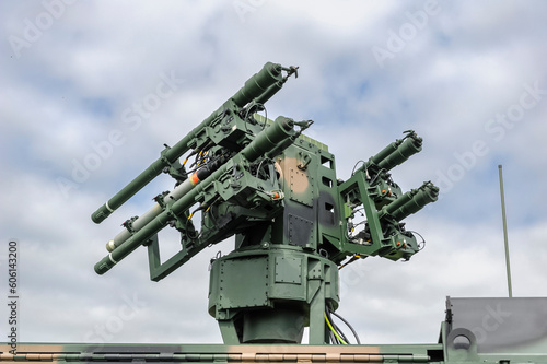 Obraz na płótnie short-range anti-aircraft missile launcher