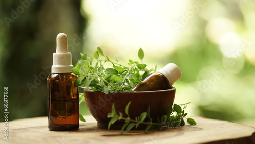 Canvastavla Aromatherapy - oregano essential oil