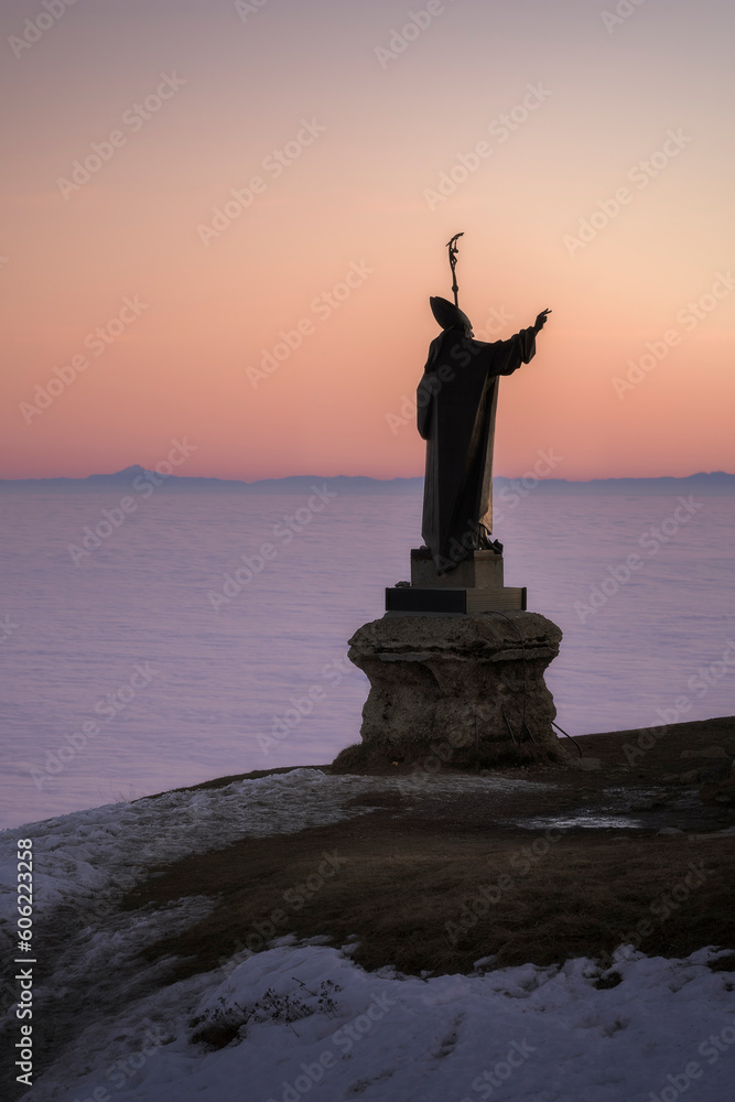 Monte Guglielmo, statua di Paolo VI Monte Guglielmo, statua di Paolo VI