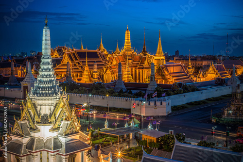 grand palace and wat phra keaw at night bangkok thailand