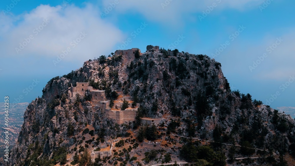 Naklejka premium Buffavento Castle in Kyrenia, North Cyprus on sunny day with cloudy sky