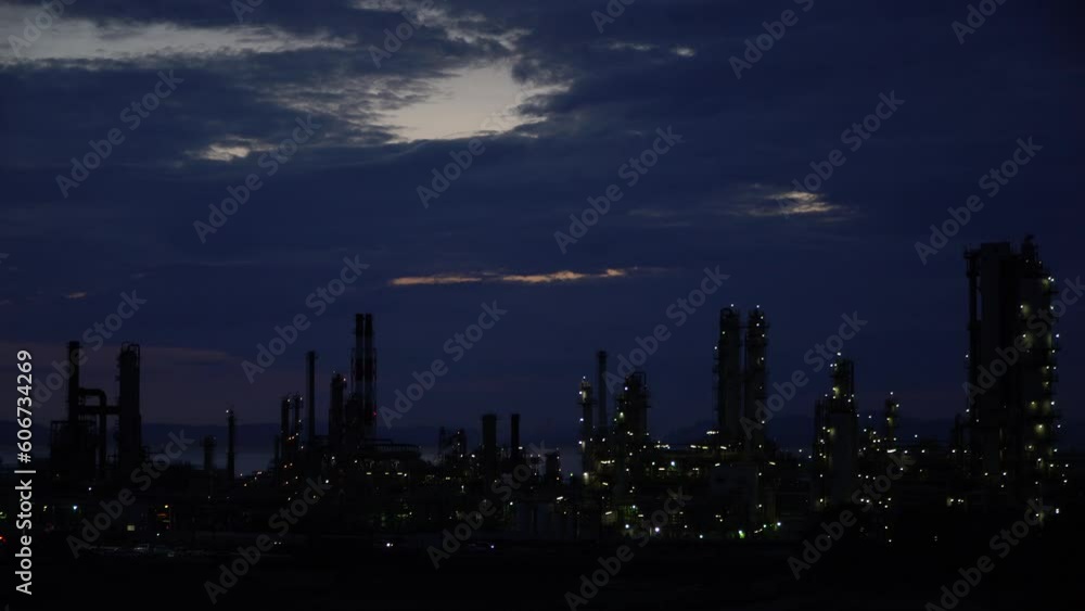 夕暮れの工場風景 夕暮れの工場風景