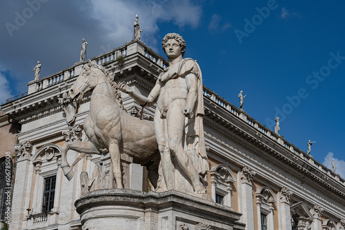 Statue des Dioskuren Castor auf dem Kapitolplatz in Rom, Italien