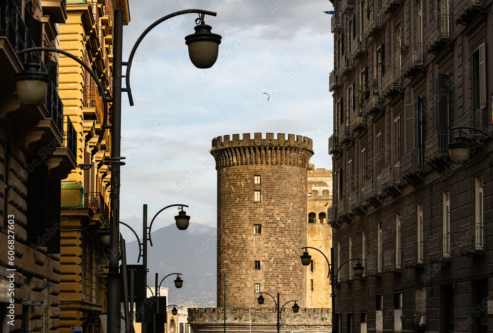 Φωτογραφία Tower of the Castel Nuovo (New Castle) or Maschio Angioino in Naples, Italy