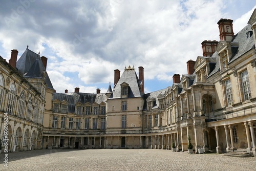 La cour ovale du château de Fontainebleau photo