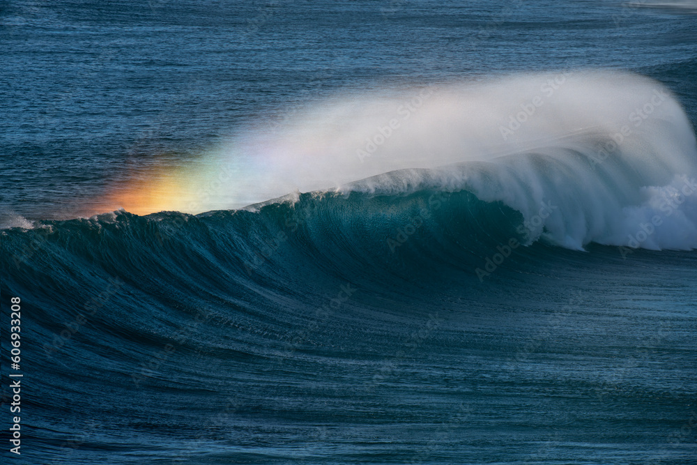 Obraz na plátně Rainbow over a wave, Sydney Australia
