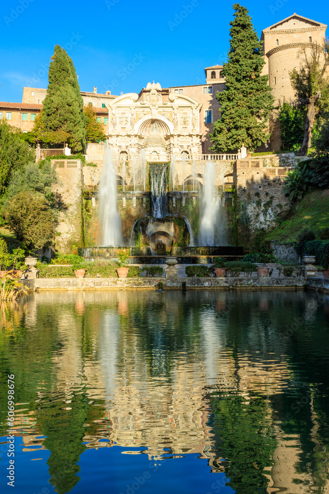 Φωτογραφία Villa d'Este is one of the symbols of the Italian Renaissance and is listed as a UNESCO World Heritage Site