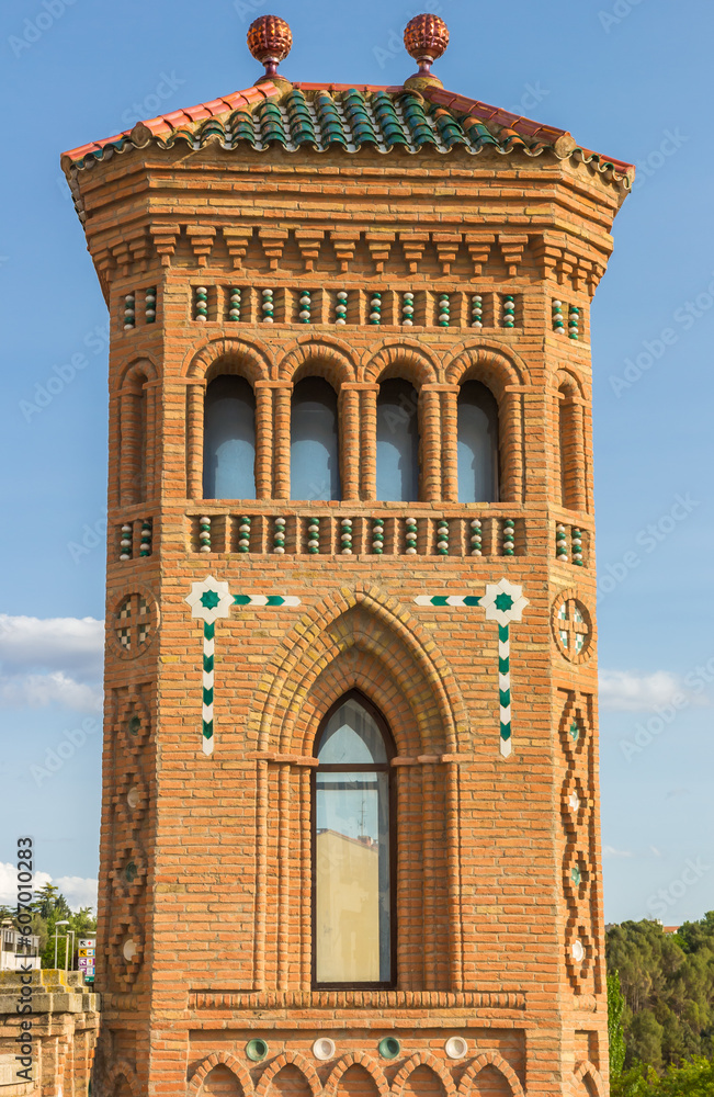 Fototapeta premium Tower of the Escalinata del Ovalo in Teruel, Spain