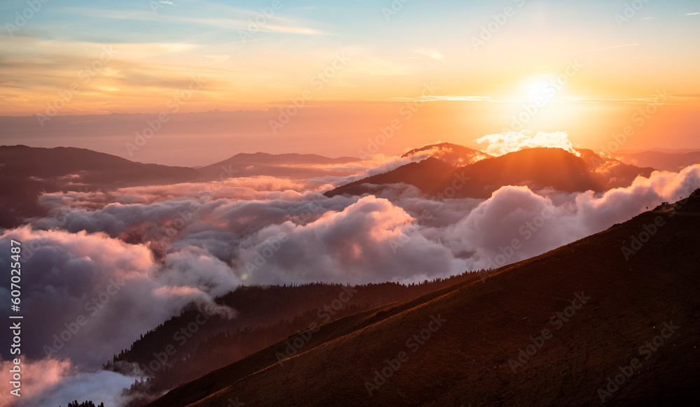 Fototapeta premium sunset over the mountains