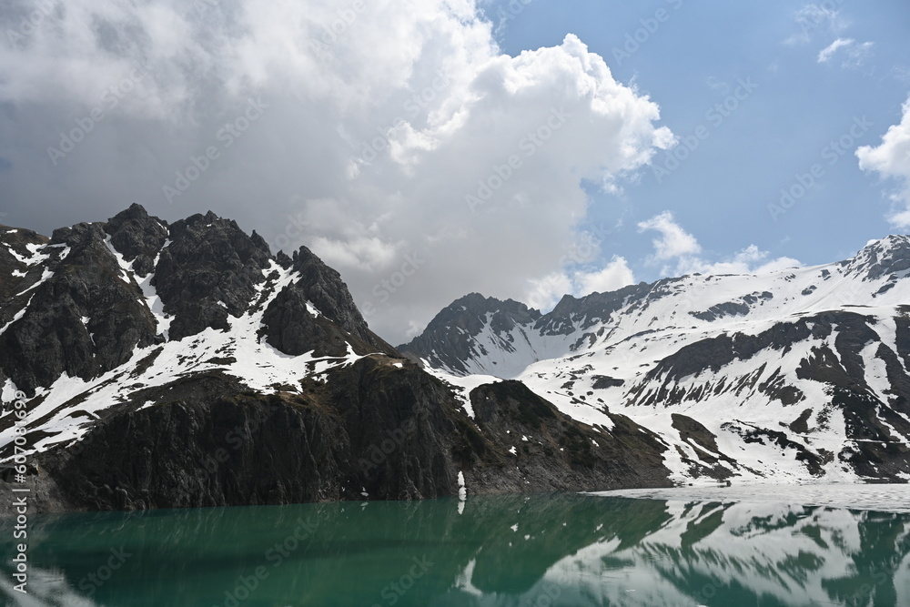 Obraz premium lake in winter