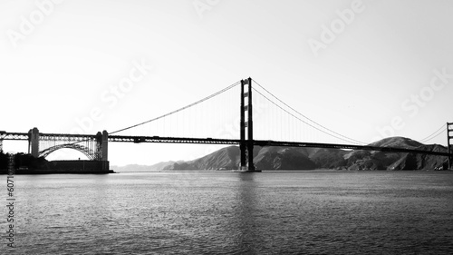 The Golden Gate Bridge © Ludovic Charlet