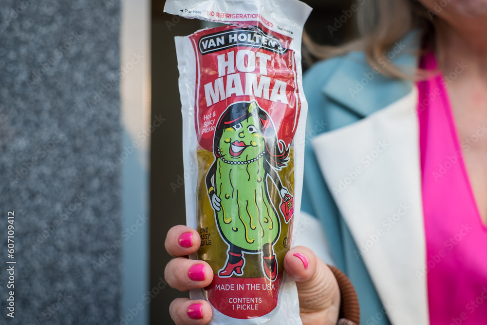 Hot Mama Pickle