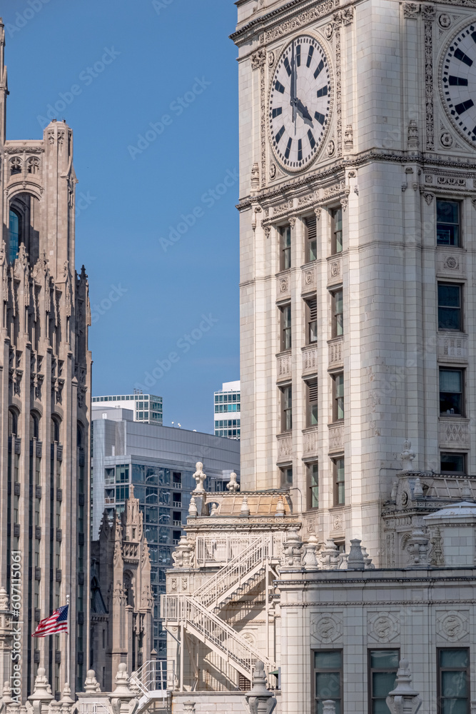 street and riverview scenes in downtown chicago