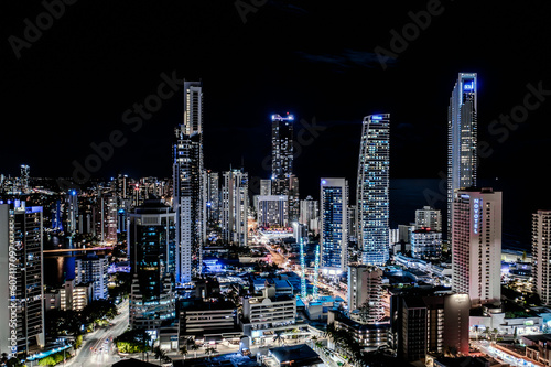 Canvas Print Glowing Splendor: Mesmerizing Aerial View of Surfers Paradise's Luminescent Down