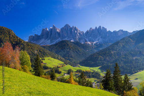 Peitlerkofel Mountain, Dolomiti near San Martin De Tor, South Tyrol, Italy © Richard Semik