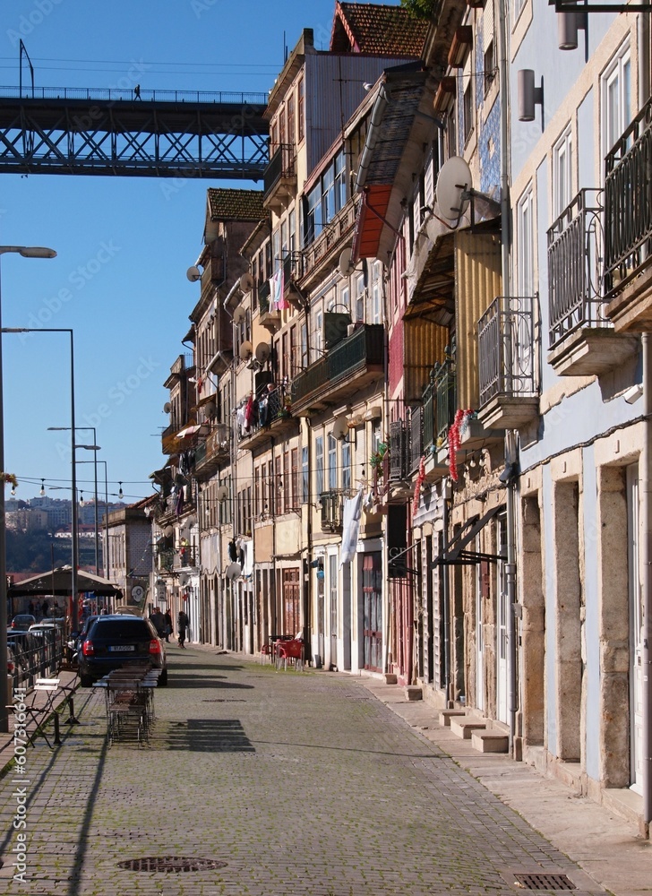 Fototapeta premium Traditional historic architecture in Porto - Portugal 