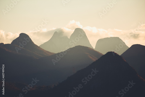 Por do Sol Pedra dos Tres Picos