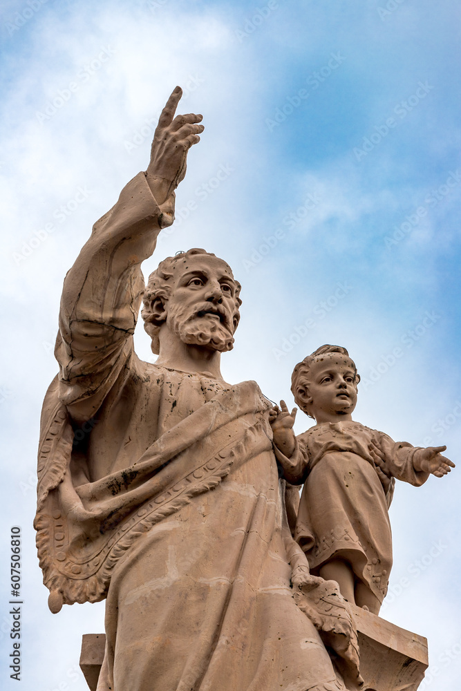 Statue monumentale de Saint-Joseph-de-Bon-Espoir à Espaly-Saint-Marcel