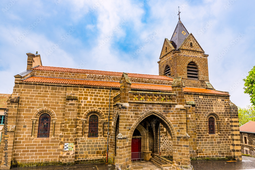 Église Sainte-Anne et Saint-Martin de Polignac Église Sainte-Anne et Saint-Martin de Polignac