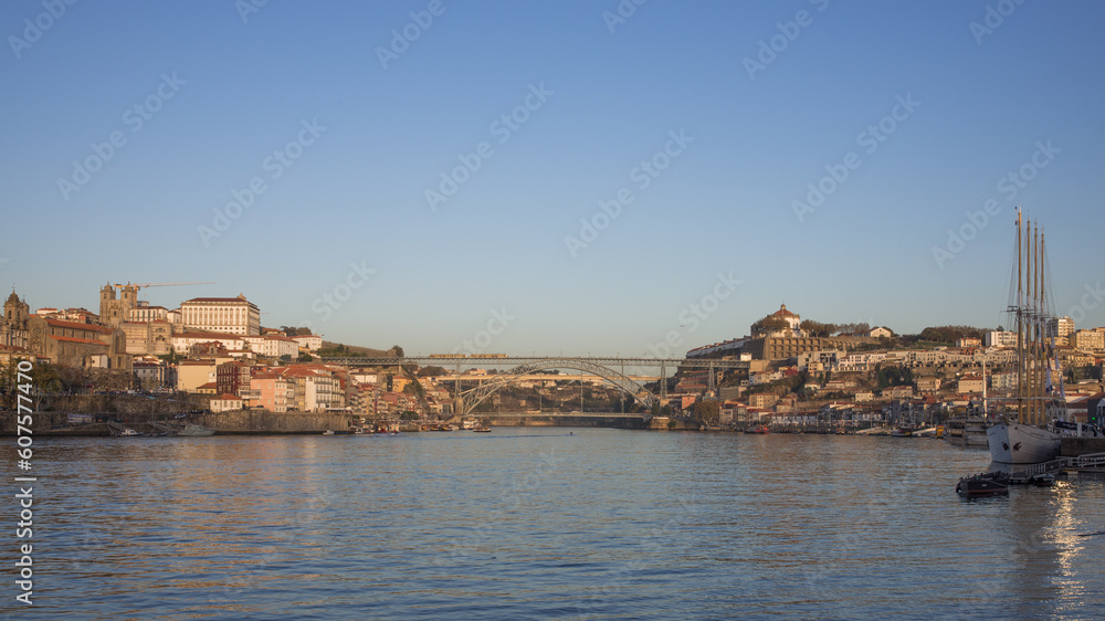 Vista do Porto e de Vila Nova de Gaia-6