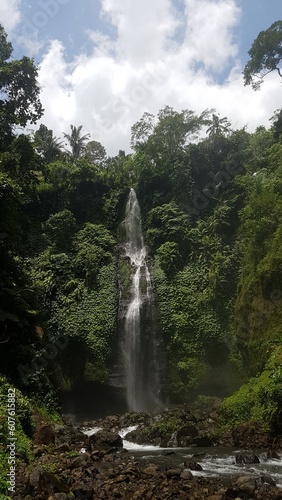 waterfall bali © rokas