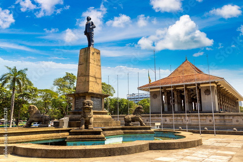 Independence Memorial Hall in Colombo photo