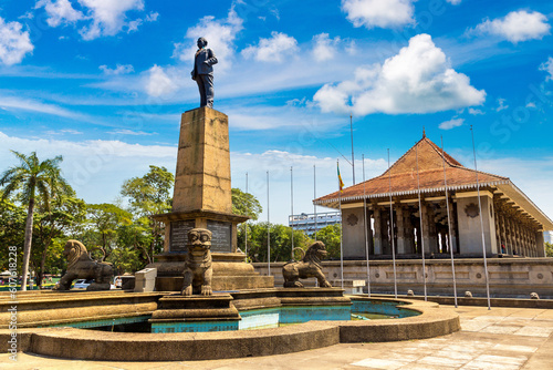 фотографія Independence Memorial Hall in Colombo