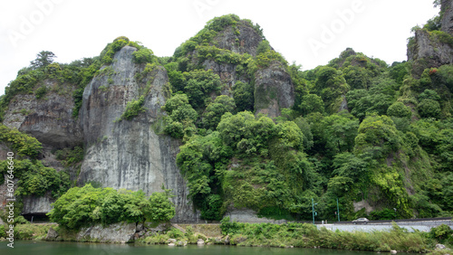 大分県耶馬渓、青の洞門と奇岩の岩山、Cliffs of Yamakei