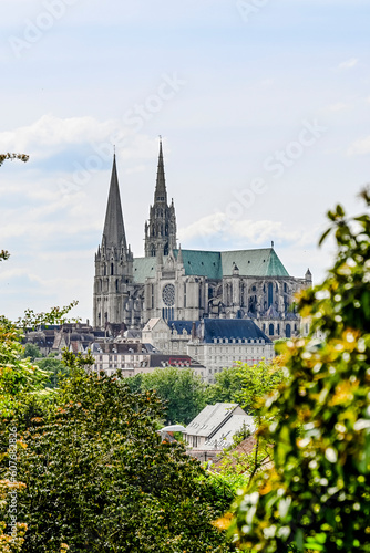 Photos Chartres, Kathedrale, Notre-Dame, Altstadt, Altstadthäuser, Kirchenfenster, Flus