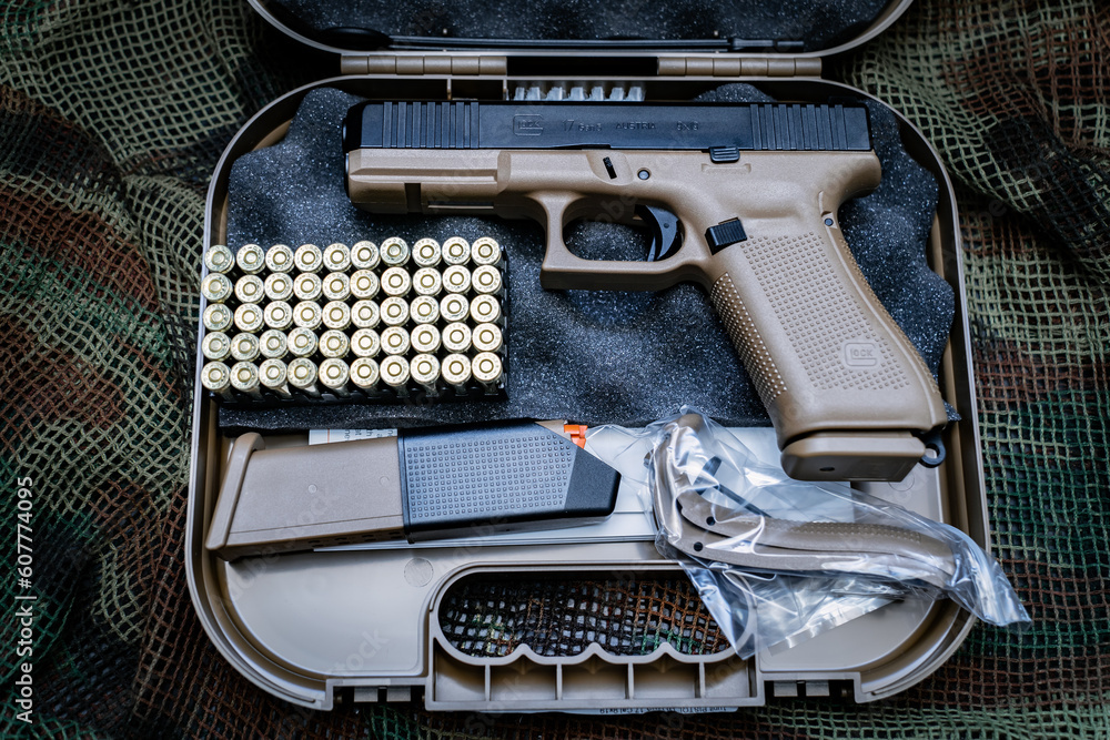 Glock 17 Images – Browse 33 Stock Photos, Vectors, and Video