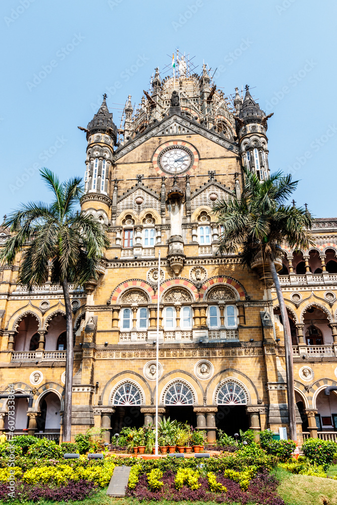 Fototapeta premium Exterior of the Chhatrapati Shivaji Terminus, formerly the Victoria Terminus station in Mumbai, Maharashtra, India, Asia