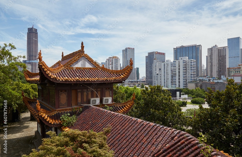 Tianxin Pavilion is where you can find Changsha's ancient city walls. The pavilion dates back to the 14th century.