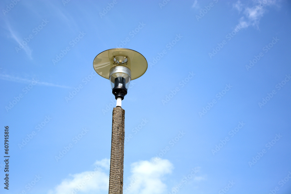 New lampshade for incandescent lamps screwed on the old pole mounted New lampshade for incandescent lamps screwed on the old pole mounted