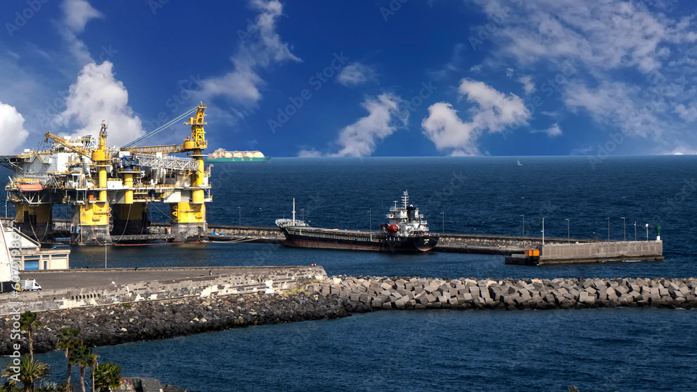 Fototapeta premium Petrobras oil platform in port of Santa Cruz de Tenerife, Spain