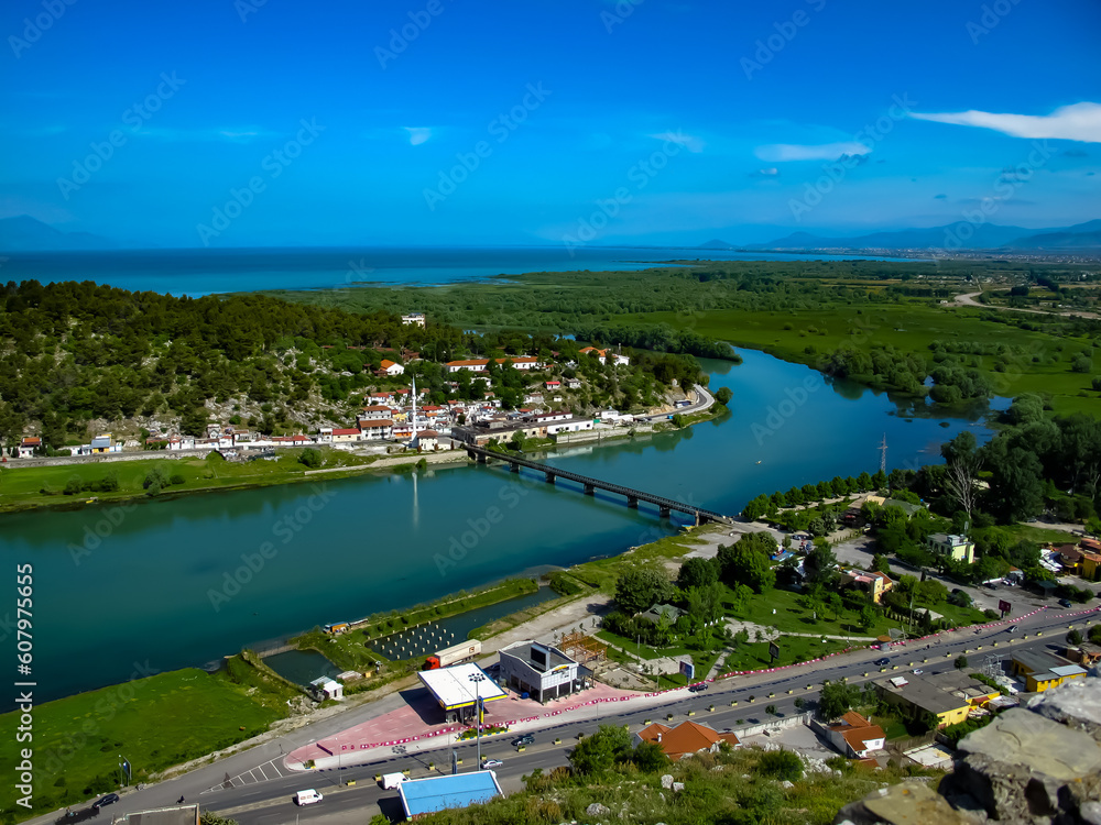Fototapeta premium view of the river and the city