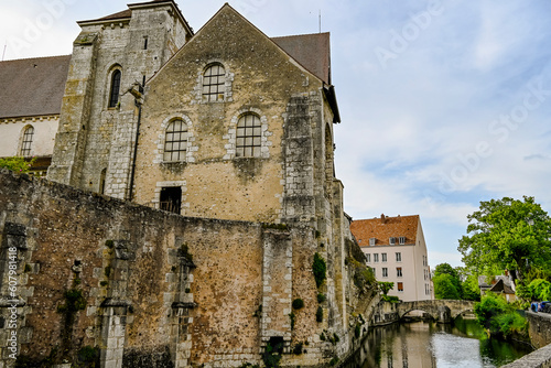 Chartres, Saint-André, Kirche, Altstadt, Altstadthäuser, L'Eure, Fluss, Kanal, Brücken, Pont Saint-Thomas, Frankreich, Frühling, historische Häuser