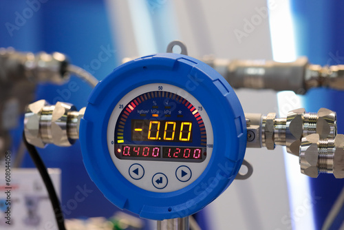 LED readout digital pressure gauge meter