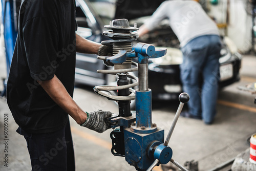Tableau sur toile Car shock absorber and coil springs repair and maintenance service