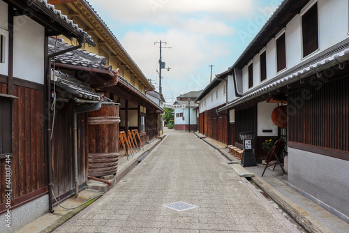 河内長野・風情ある酒蔵通りの風景