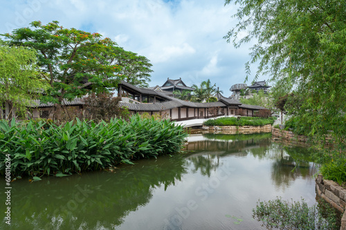 Fototapeta Naklejka Na Ścianę i Meble -  Antique Chinese garden architecture