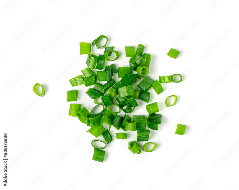 Green Onion Cuts Isolated, Scattered Fresh Chive Pile, Chopped Green Leek, Scallion Greens Pieces Chopped - obrazy, fototapety, plakaty 