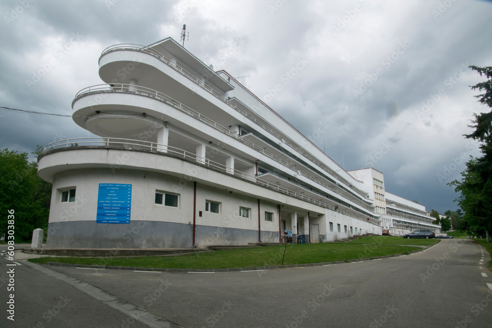 The Tudor Vladimirescu Pneumophthiziology Hospital 1 The Tudor Vladimirescu Pneumophthiziology Hospital 1